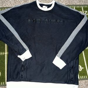 Size medium under armor crewneck